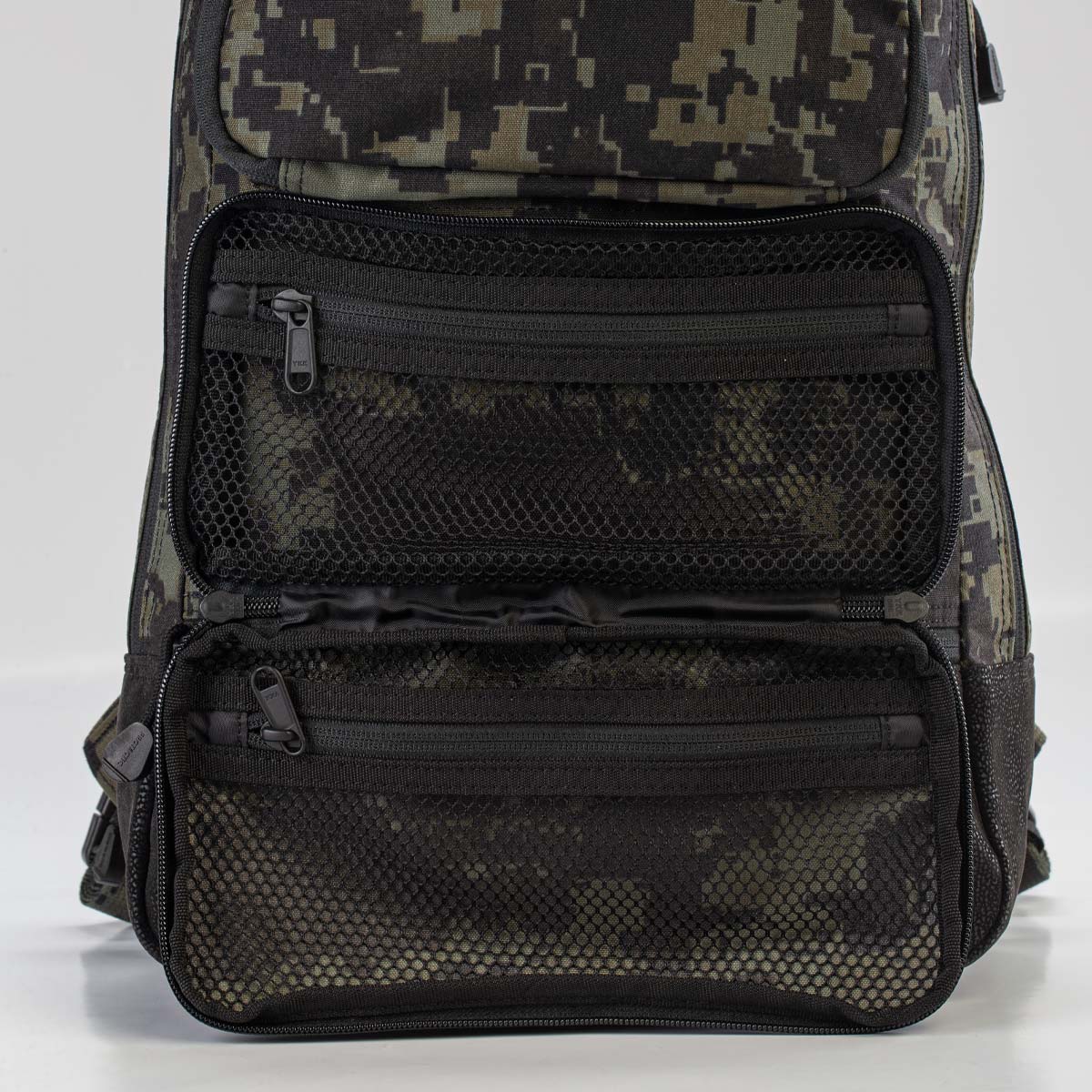 TRAVEL BAG