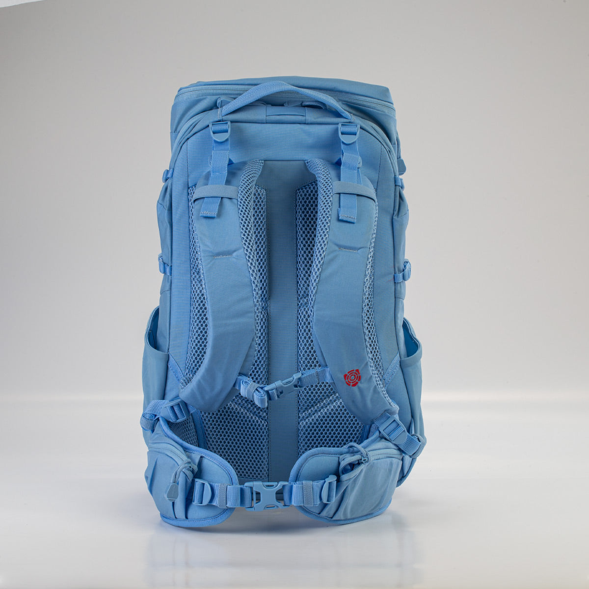 MEDIUM TREK PACK