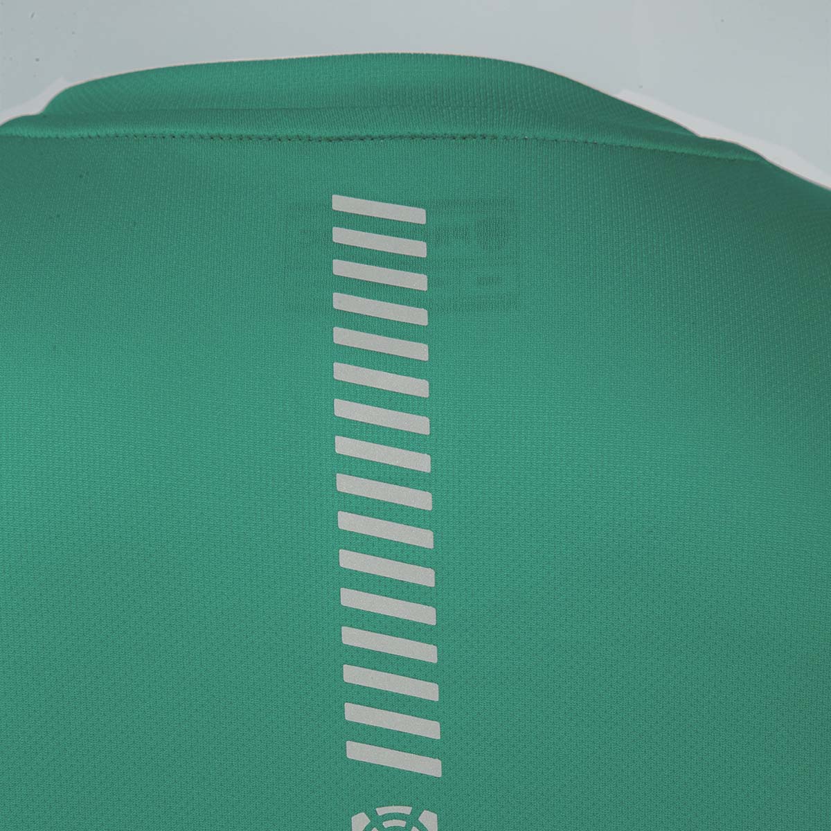 TRAINING TEE