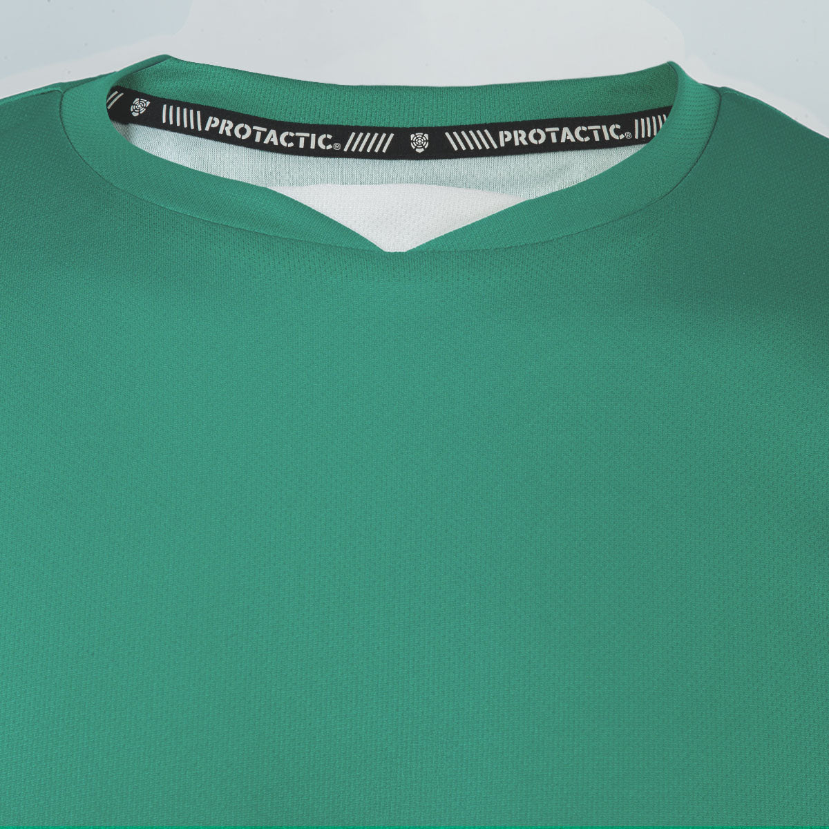 TRAINING TEE