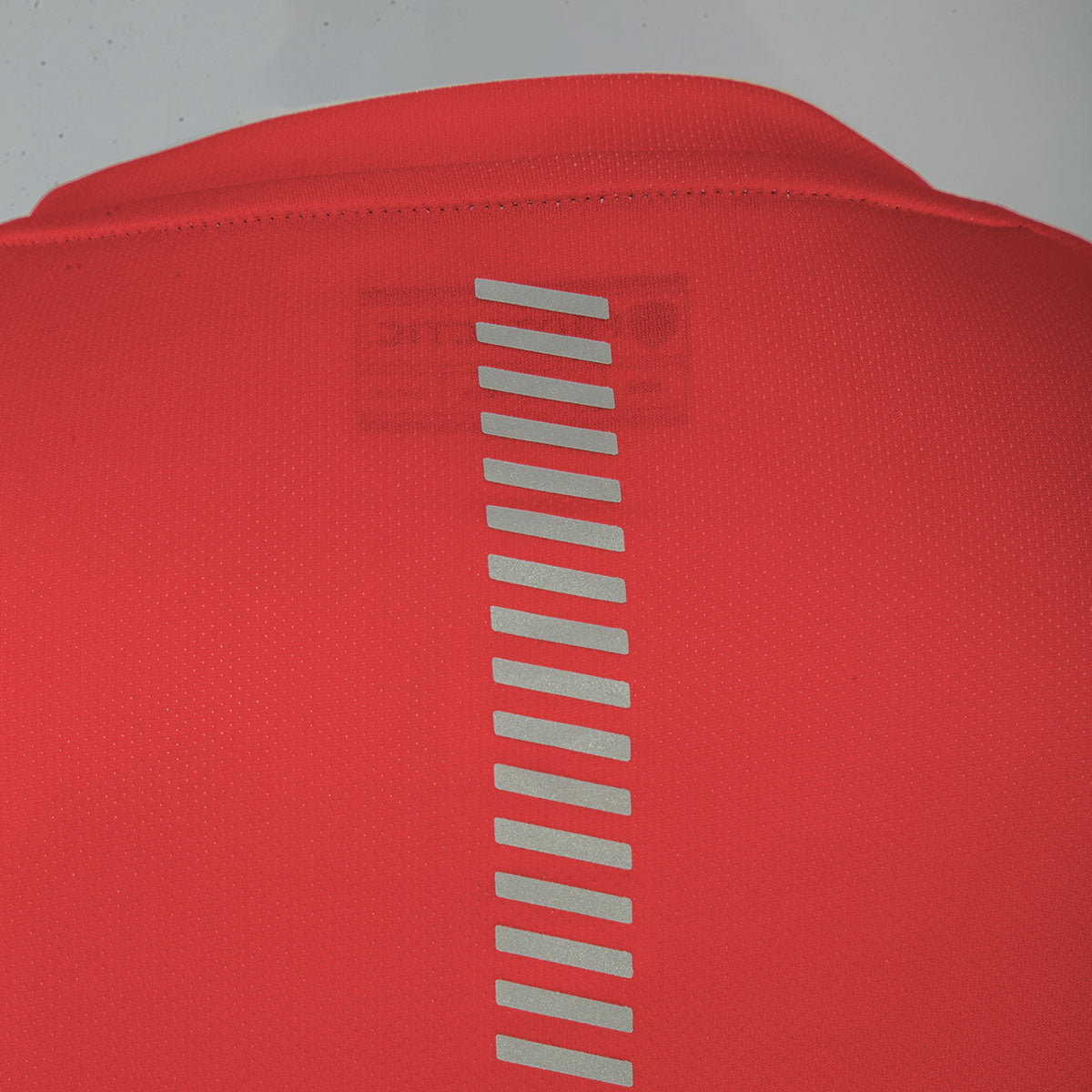 TRAINING TEE